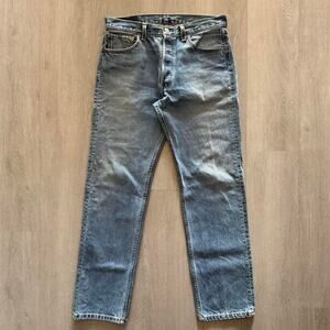 Vintage Levi’s 501 Jeans Made in USA 1998 – 90s Light Wash 5-Button Fly 33x32